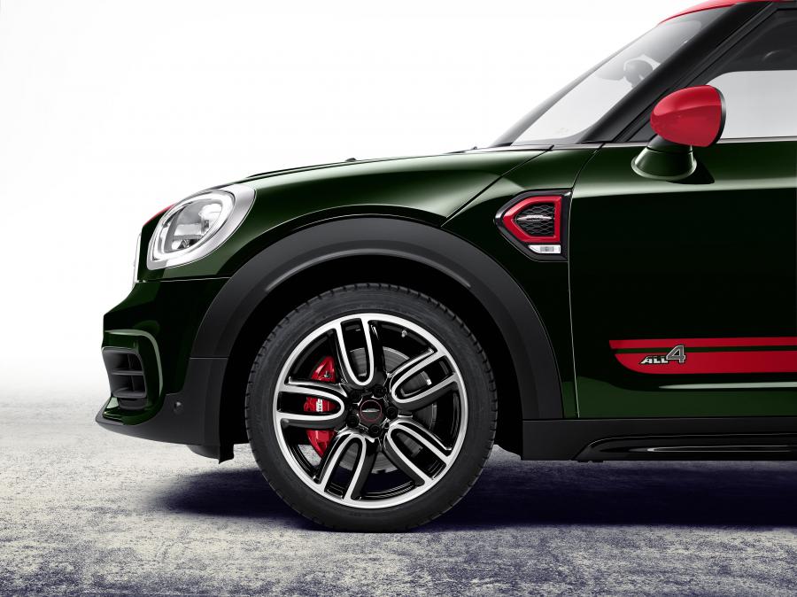 Детали экстерьера Mini John Cooper Works Countryman 2017 года  (WW) (фото 18 из 53)